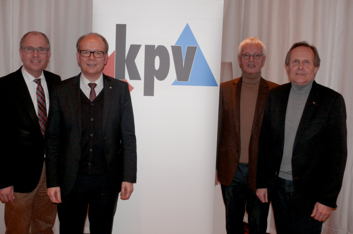 v. l. Landrat Manfred Müller, André Kuper MdL, Reinold Stücke, Vorsitzender des Regionalrates und Meinolf Päsch, Bezirksvorsitzender der KPV OWL